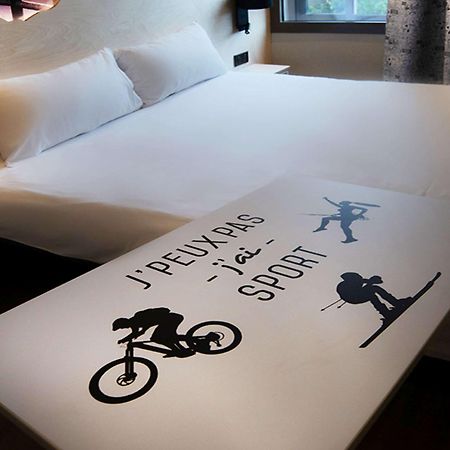 Ibis Styles Clermont-Ferrand Aeroport Hotel Eksteriør billede