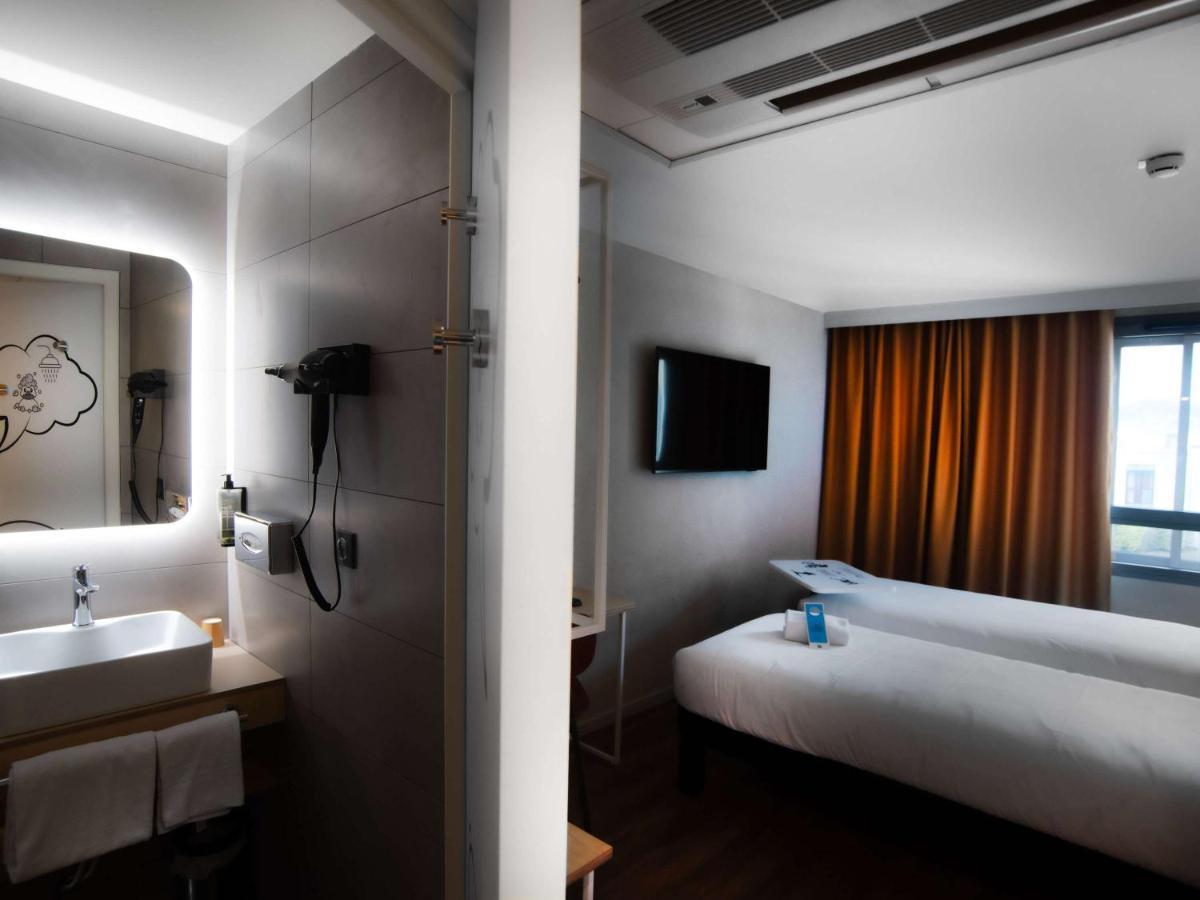 Ibis Styles Clermont-Ferrand Aeroport Hotel Eksteriør billede