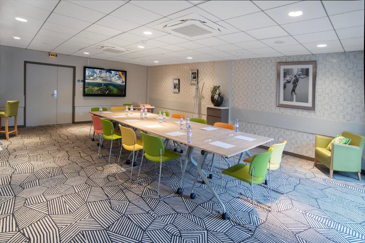 Ibis Styles Clermont-Ferrand Aeroport Hotel Eksteriør billede