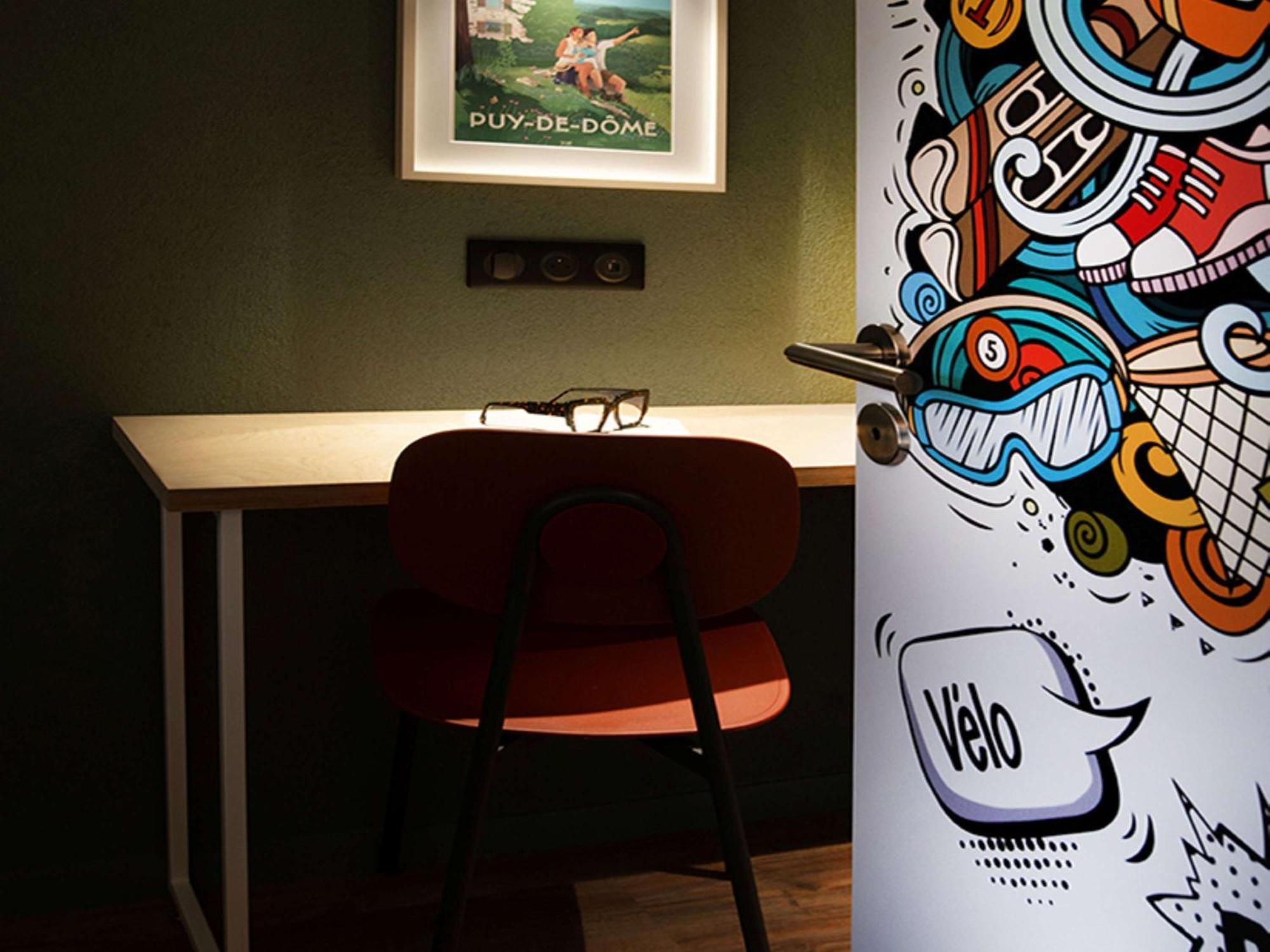 Ibis Styles Clermont-Ferrand Aeroport Hotel Eksteriør billede