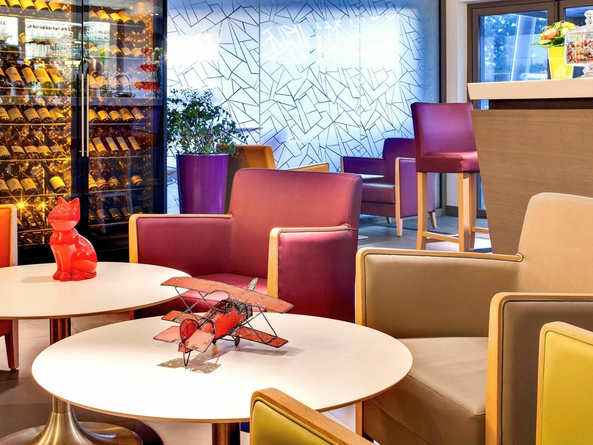 Ibis Styles Clermont-Ferrand Aeroport Hotel Eksteriør billede